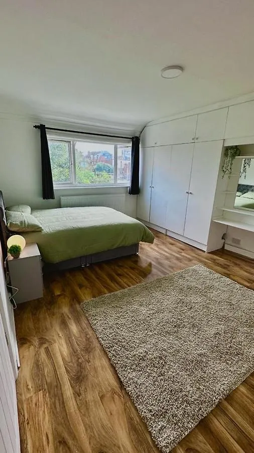Cozy Home In A Peaceful Area Hayes  Homestay